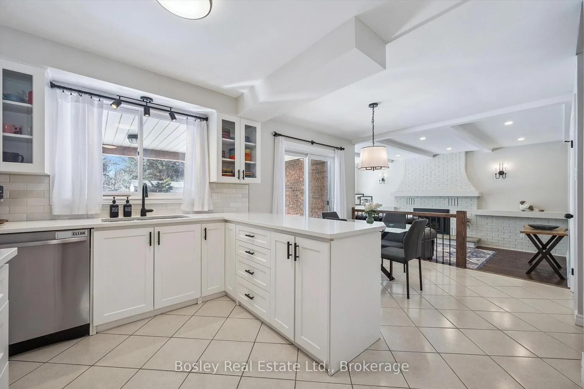 Photo 15 of 202 Dimson Avenue, Guelph, Kortright East — HOMEH