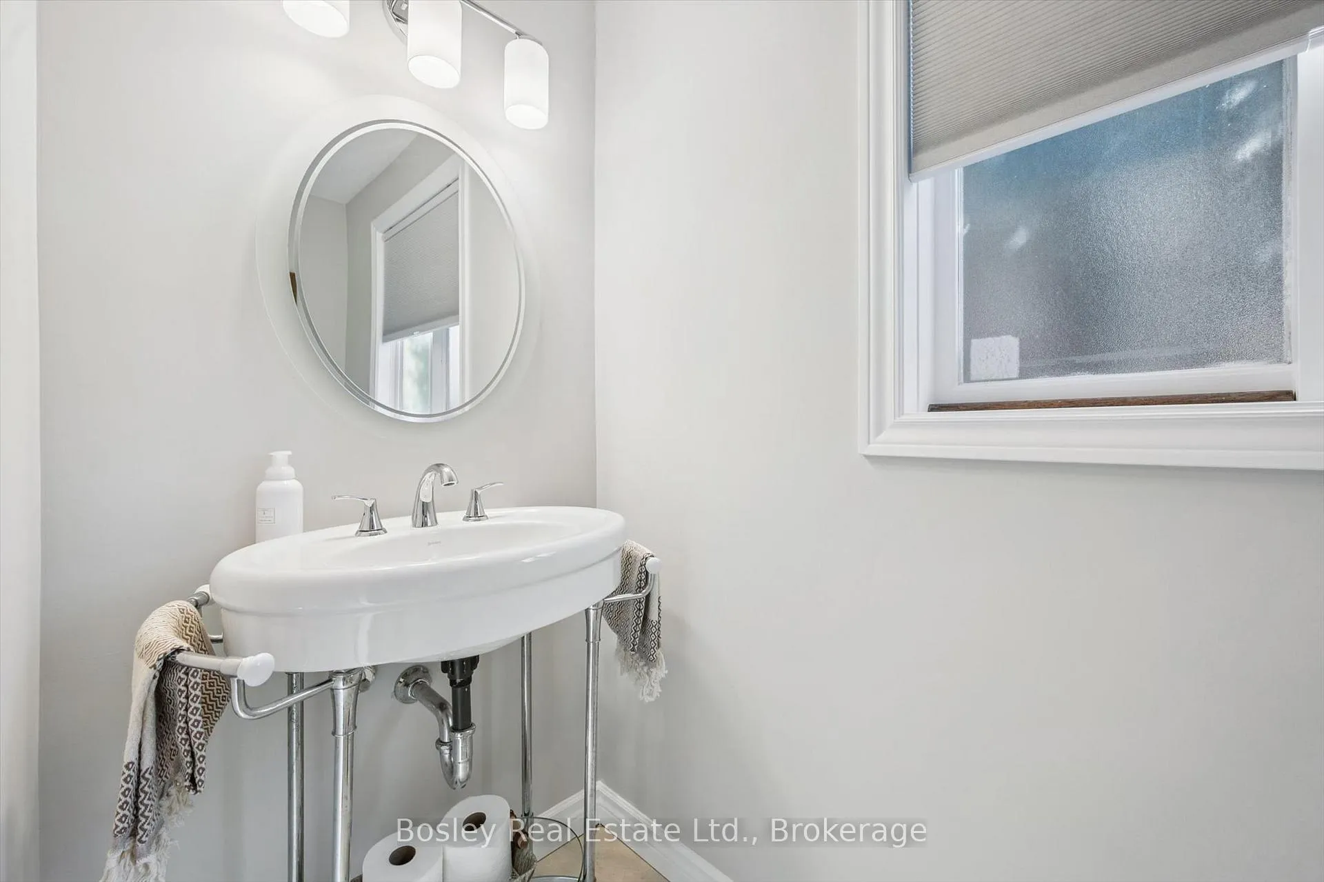 Photo 26 of 202 Dimson Avenue, Guelph, Kortright East — HOMEH