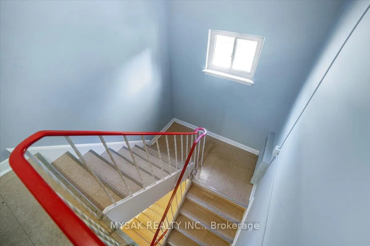 Photo 7 of 1033 Ravine Road, Oshawa, Lakeview — HOMEH