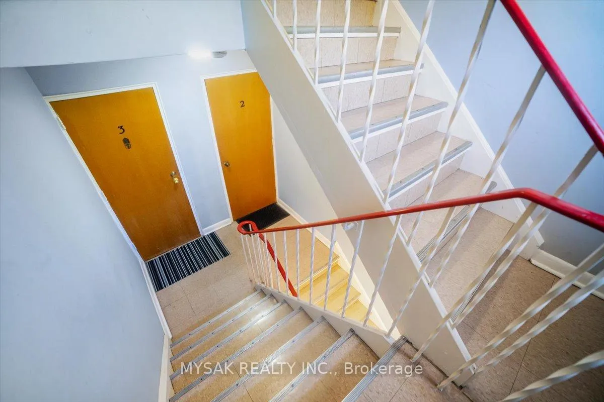 Photo 8 of 1033 Ravine Road, Oshawa, Lakeview — HOMEH