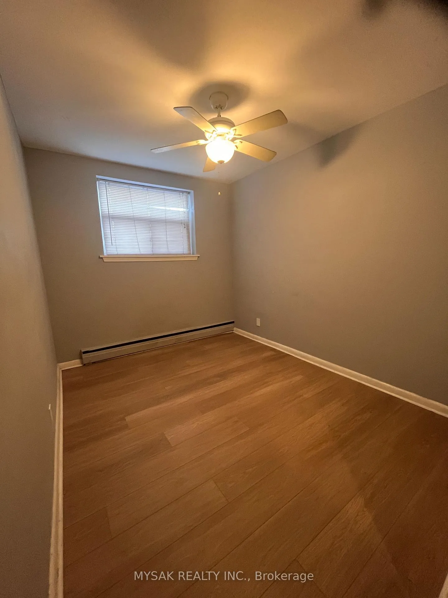 Photo 20 of 1033 Ravine Road, Oshawa, Lakeview — HOMEH