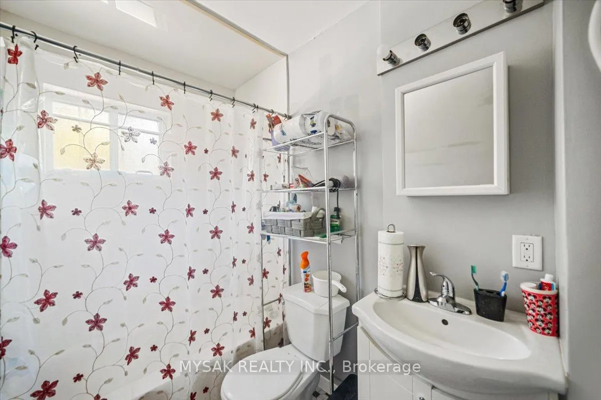 Photo 27 of 1033 Ravine Road, Oshawa, Lakeview — HOMEH