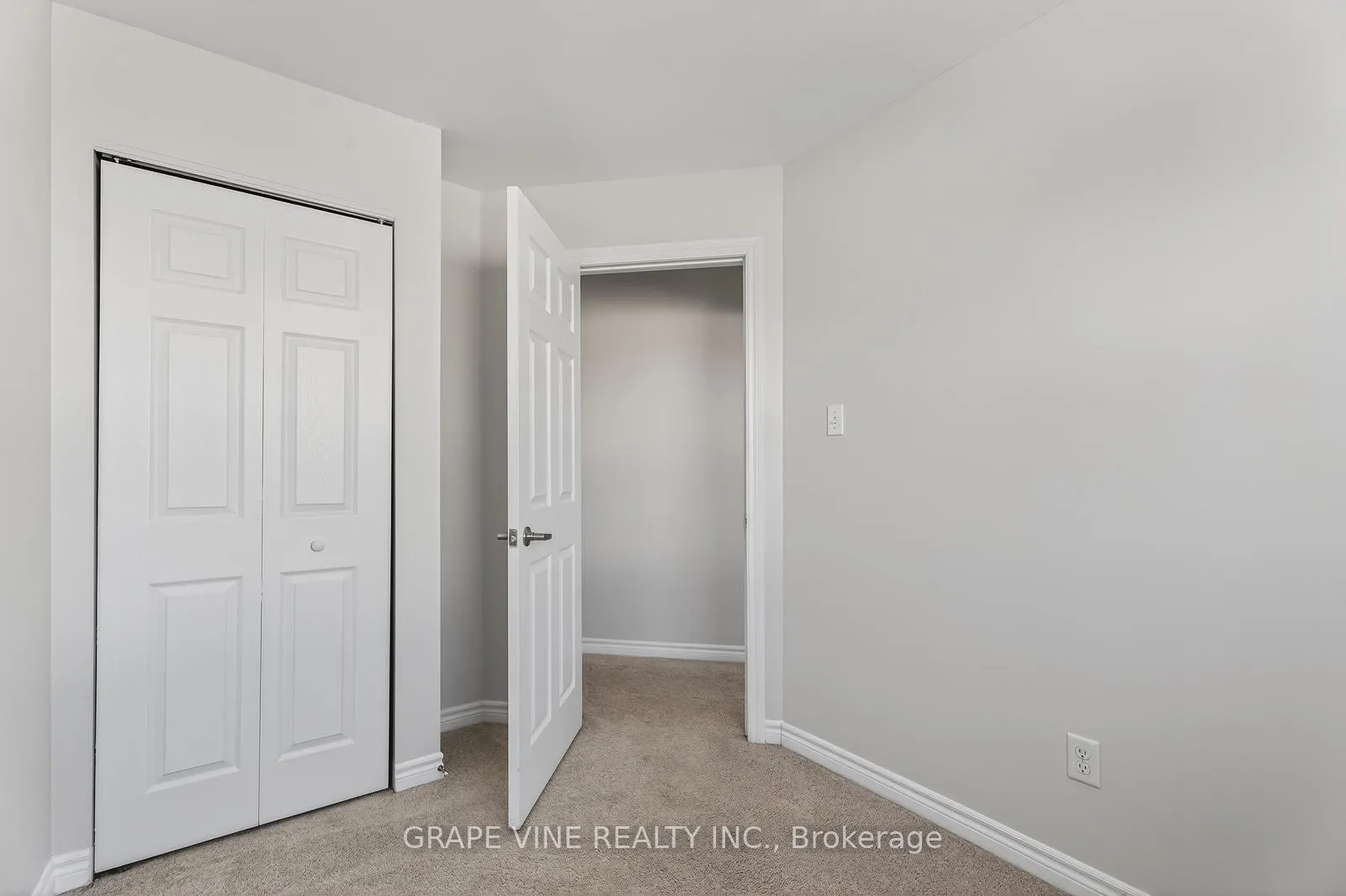 Photo 26 of 750 Sanibel Private, Ottawa, Westcliffe Estates — HOMEH