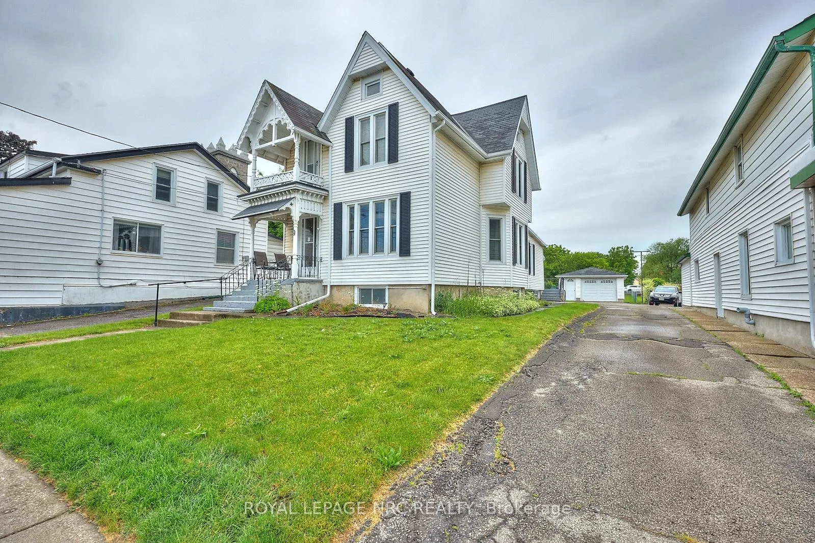 Photo 4 of 9 Pine Street S, Thorold, Thorold Downtown — HOMEH