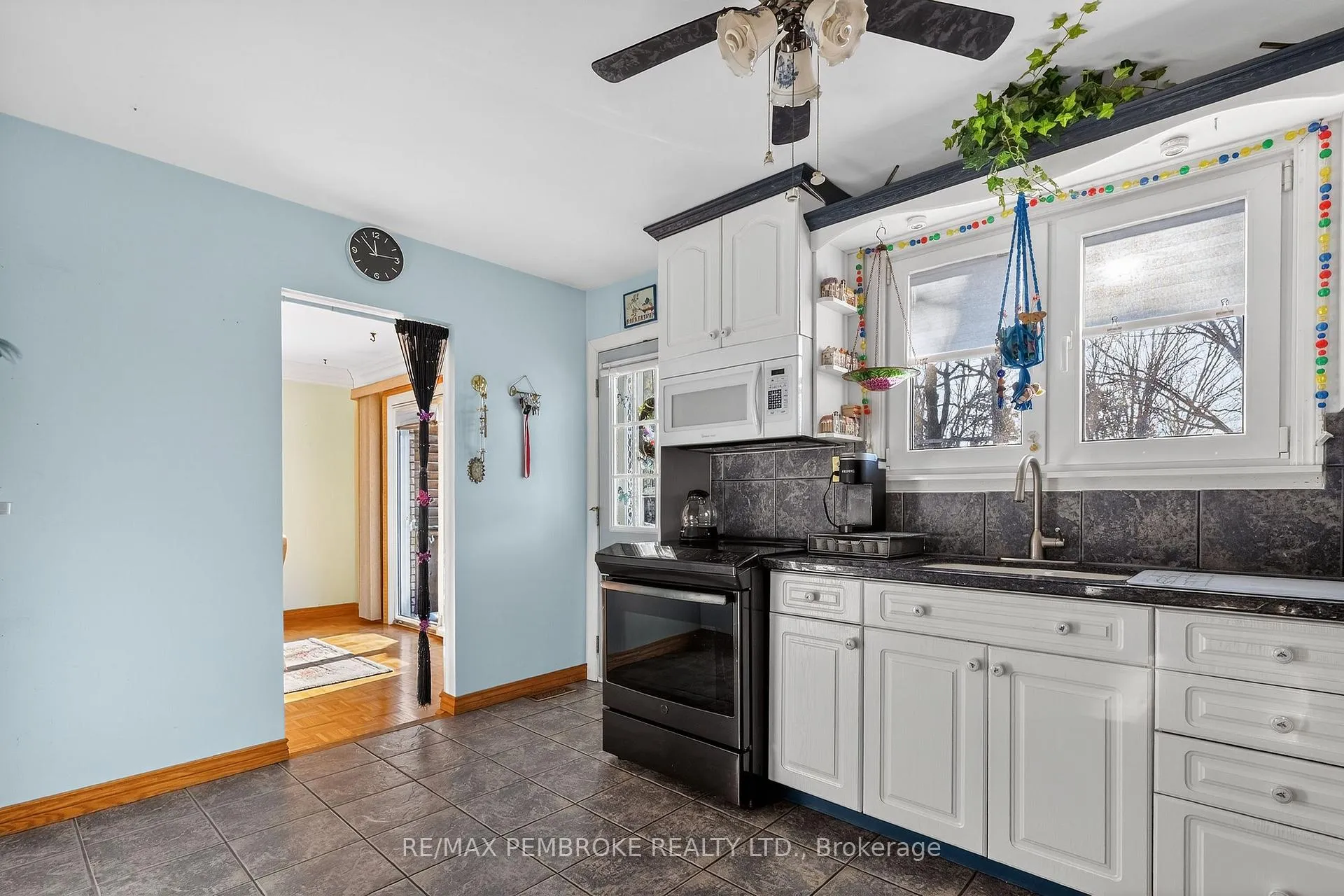 Photo 10 of 17 Roy Street, Petawawa — HOMEH