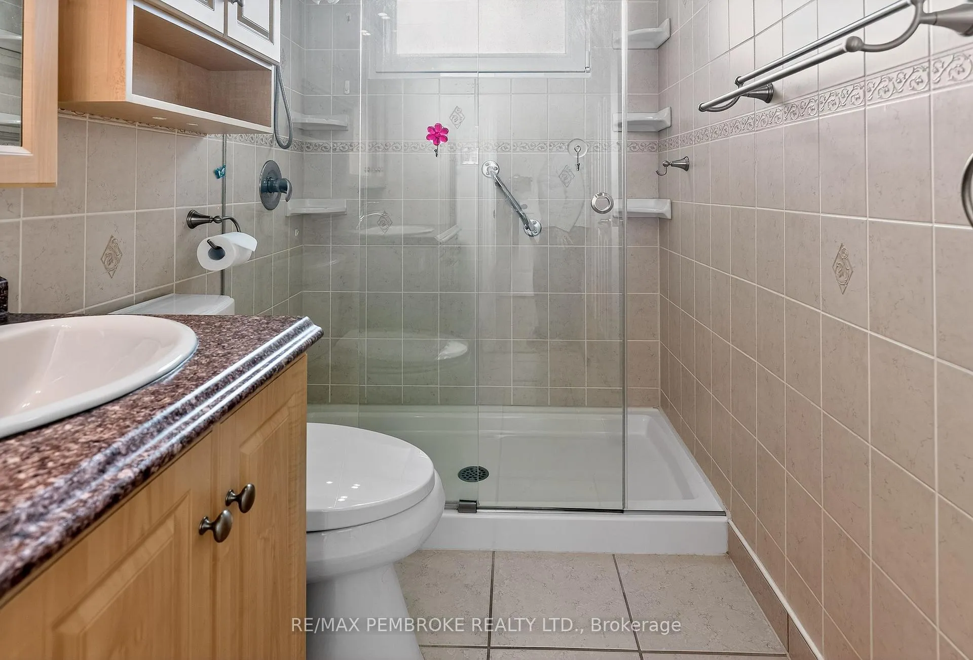 Photo 19 of 17 Roy Street, Petawawa — HOMEH