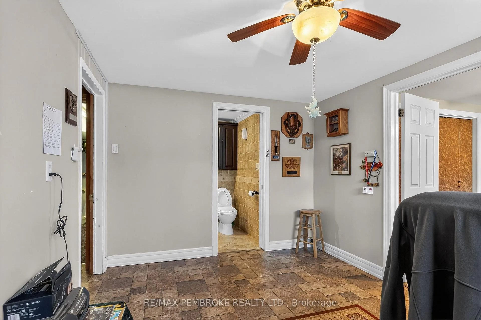 Photo 25 of 17 Roy Street, Petawawa — HOMEH