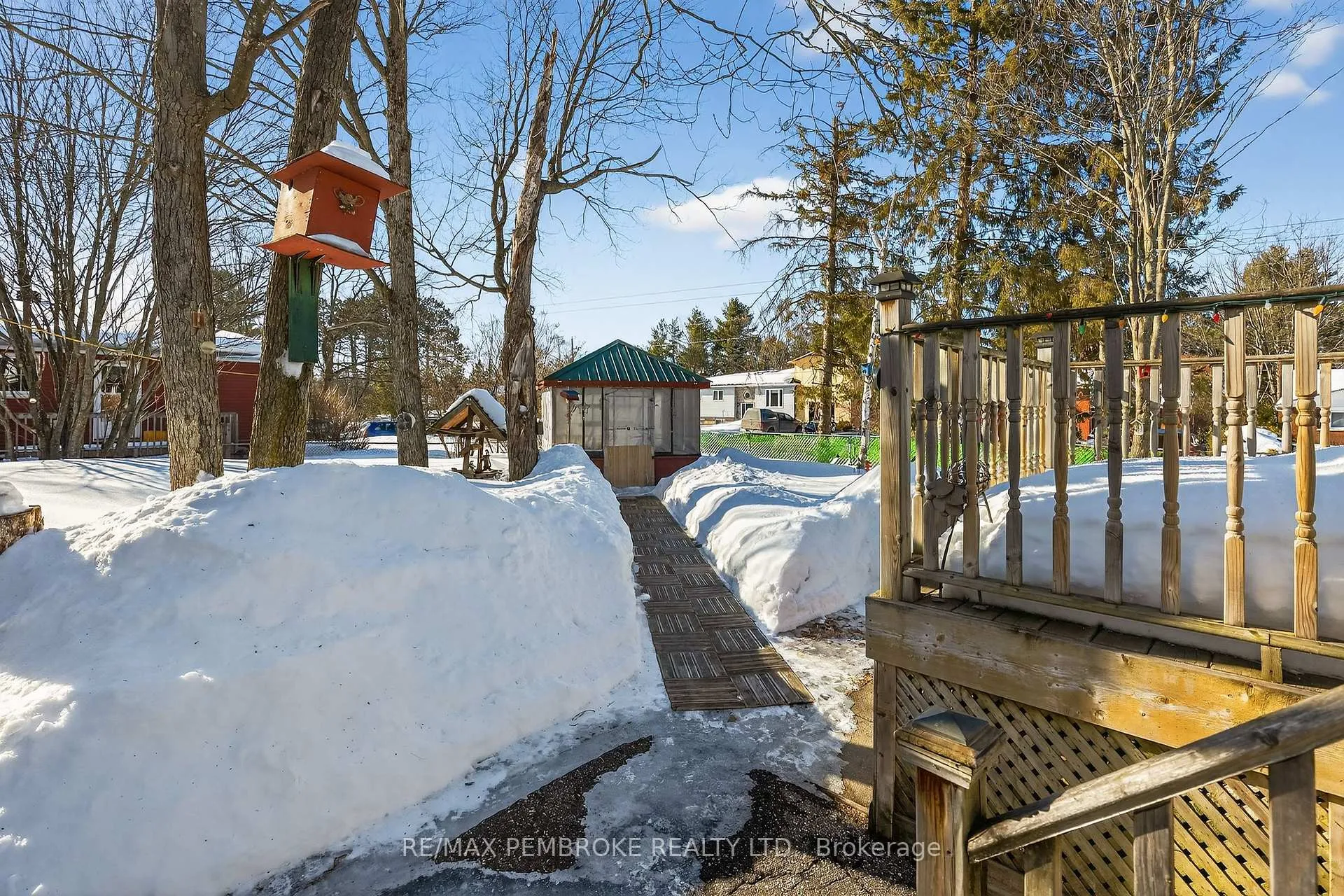 Photo 35 of 17 Roy Street, Petawawa — HOMEH