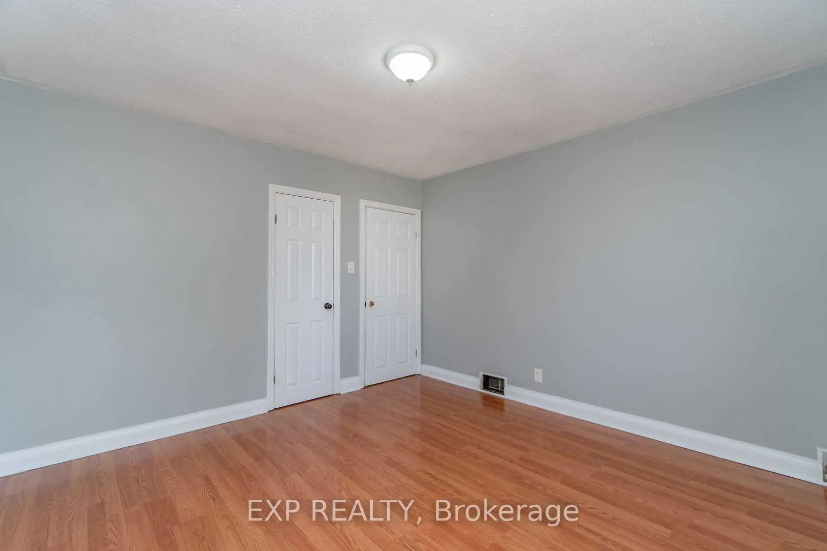 Photo 3 of 204 John Street, Brampton, Queen Street Corridor — HOMEH