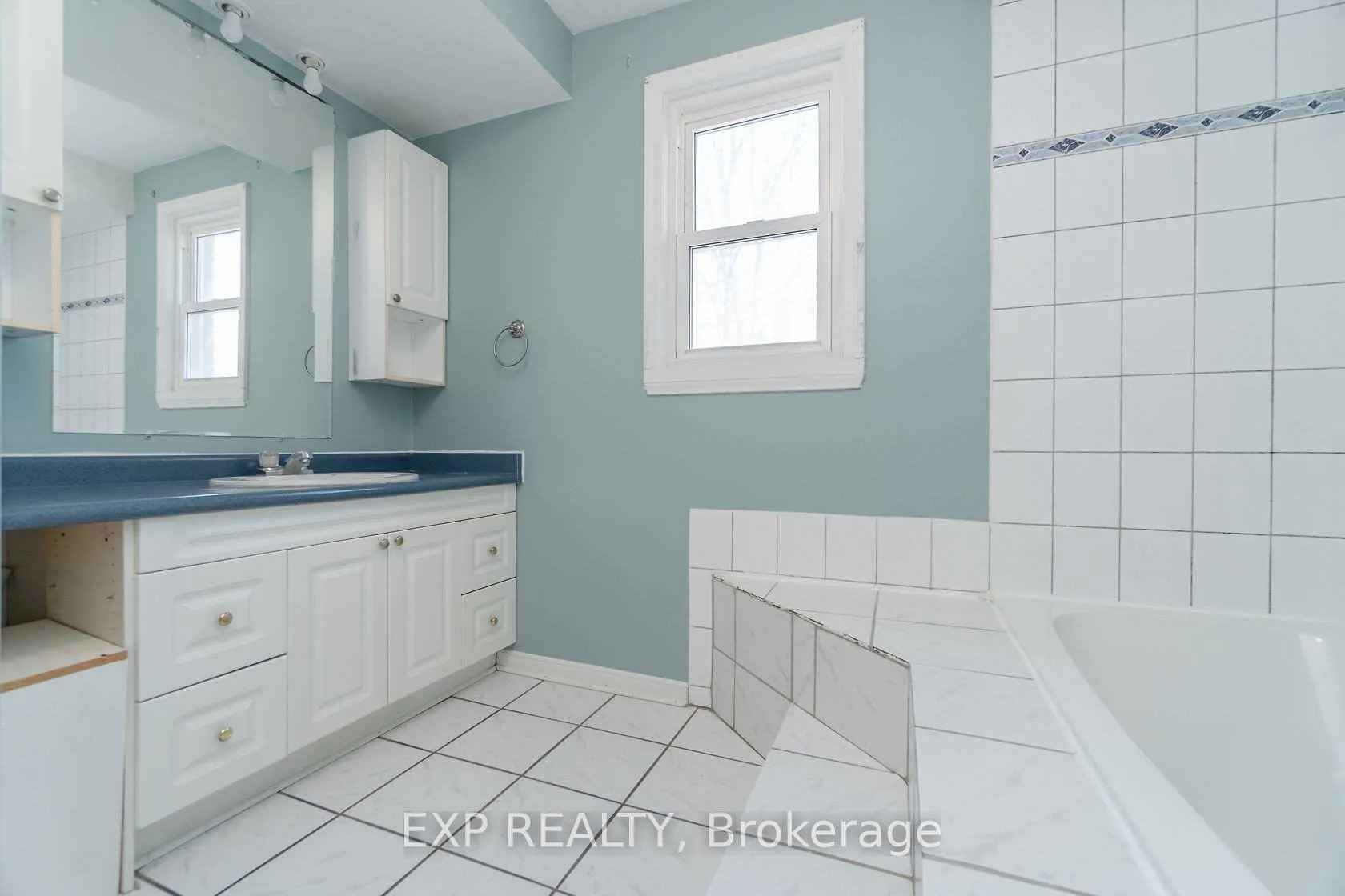 Photo 7 of 204 John Street, Brampton, Queen Street Corridor — HOMEH