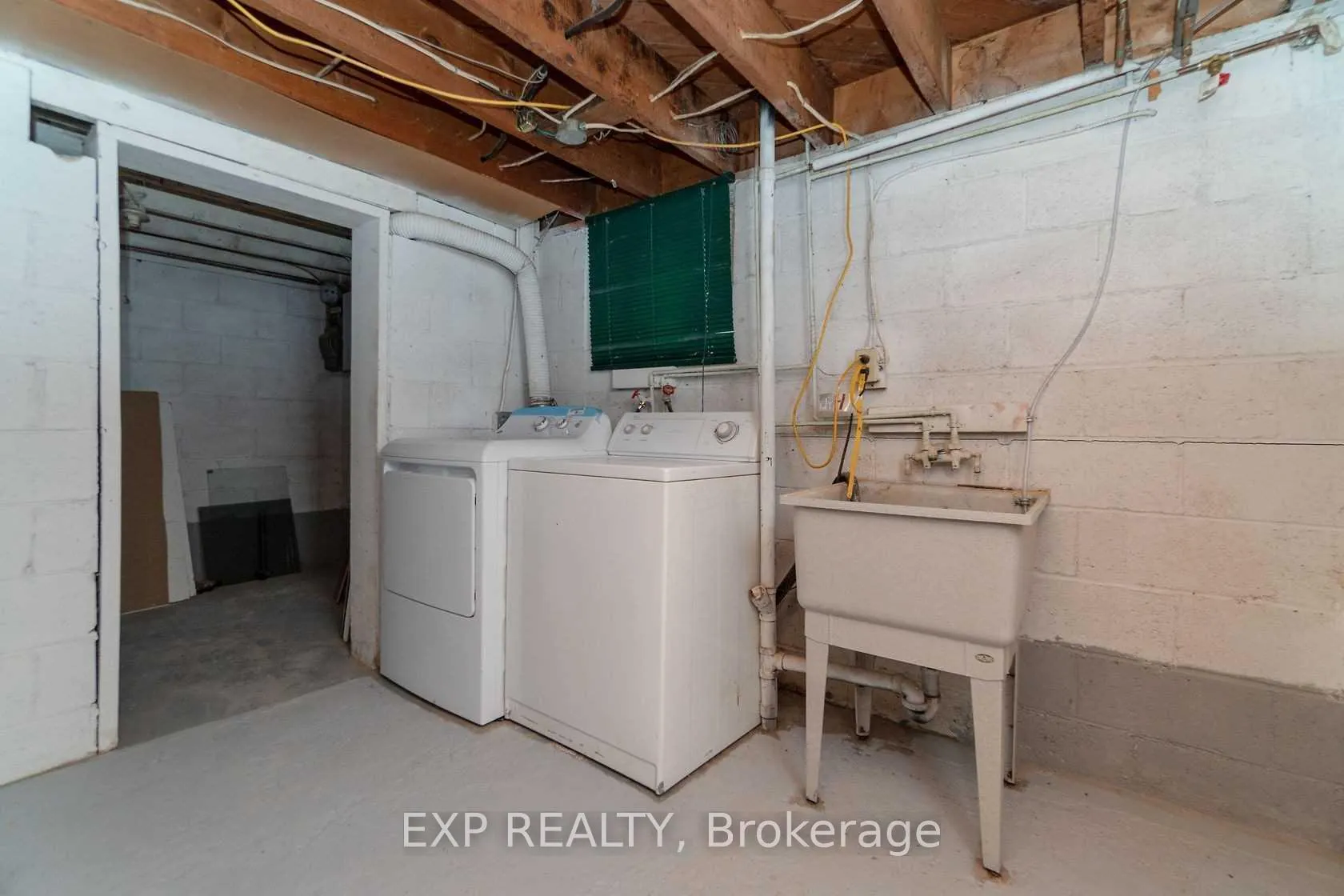 Photo 16 of 204 John Street, Brampton, Queen Street Corridor — HOMEH