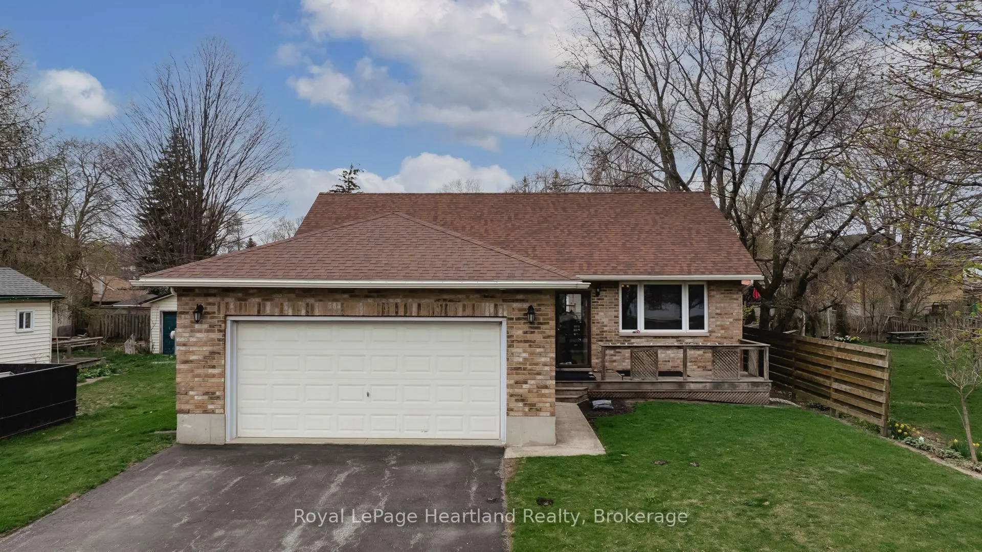 Photo 1 of 91 Anglesea Street, Goderich, Goderich (Town) — HOMEH
