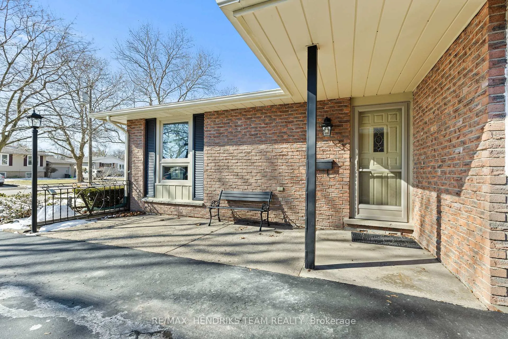 Photo 5 of 5 Sheridan Drive, St. Catharines, Bunting/Linwell — HOMEH