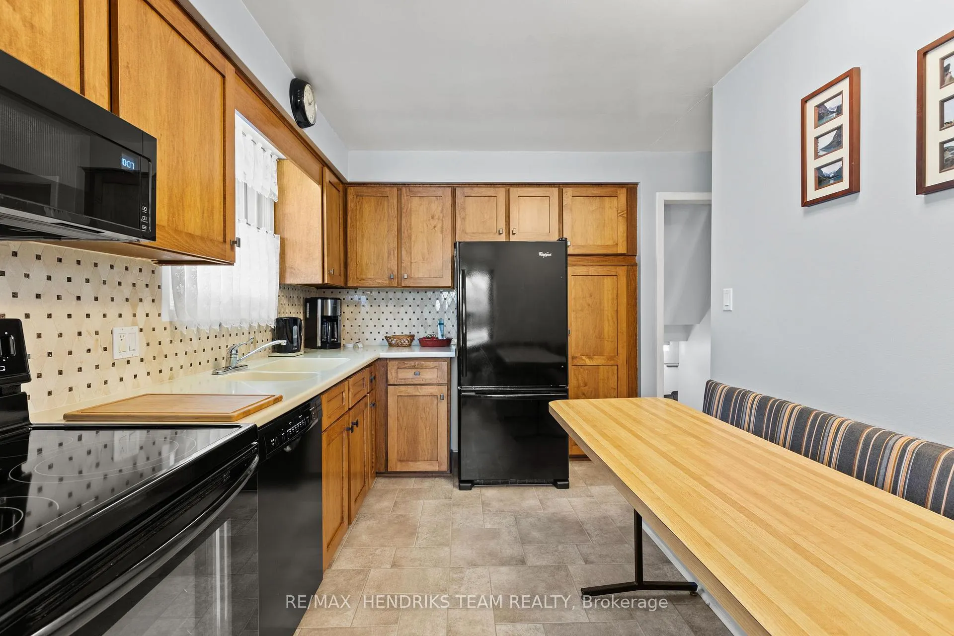Photo 15 of 5 Sheridan Drive, St. Catharines, Bunting/Linwell — HOMEH