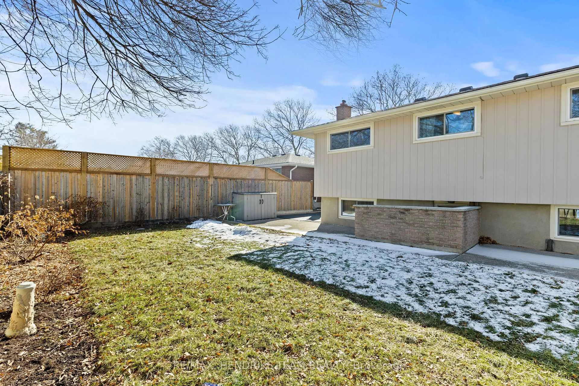 Photo 39 of 5 Sheridan Drive, St. Catharines, Bunting/Linwell — HOMEH