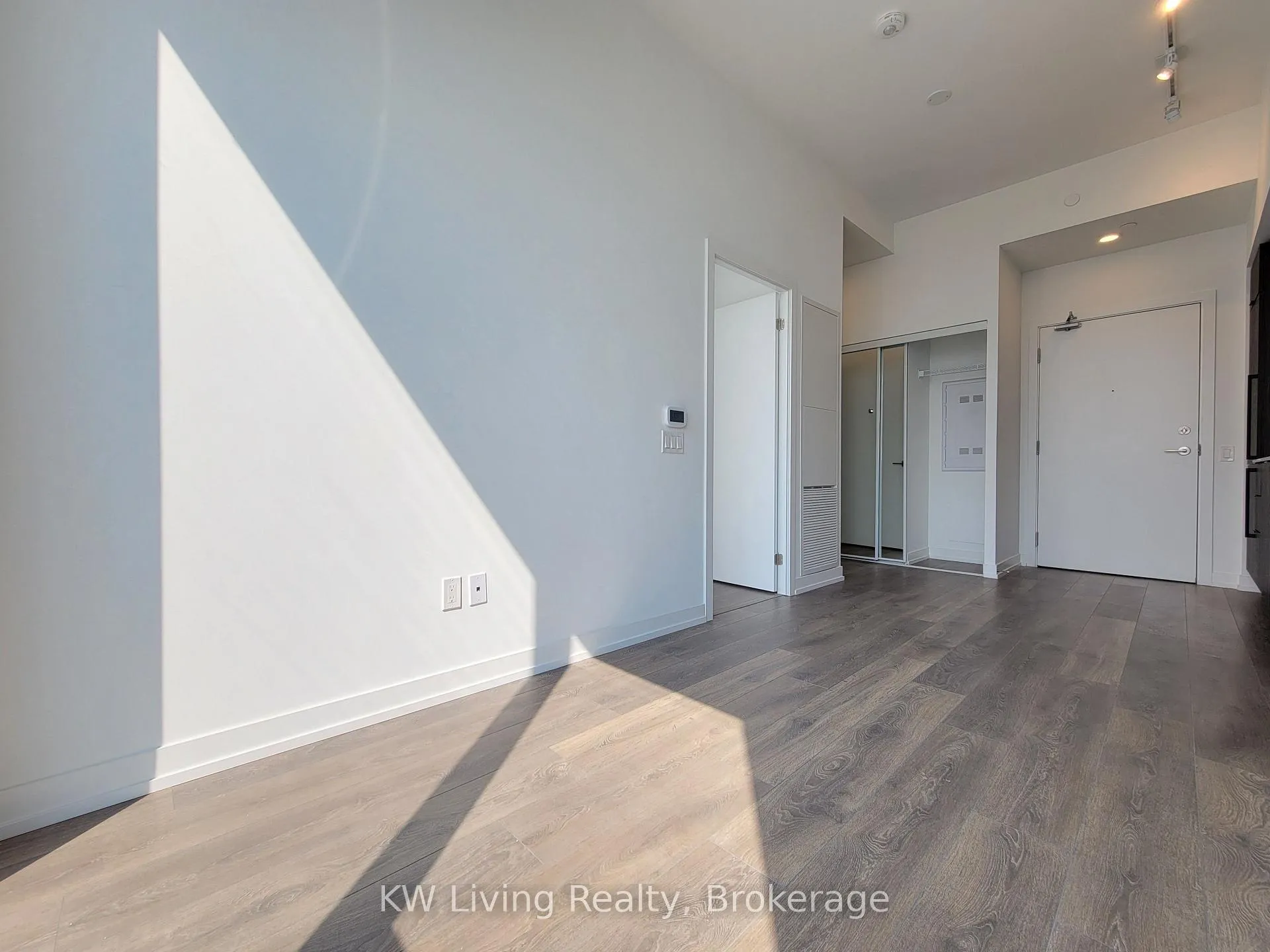 Photo 4 of Unit Ph06, 82 Dalhousie Street, Toronto, Church-Yonge Corridor — HOMEH
