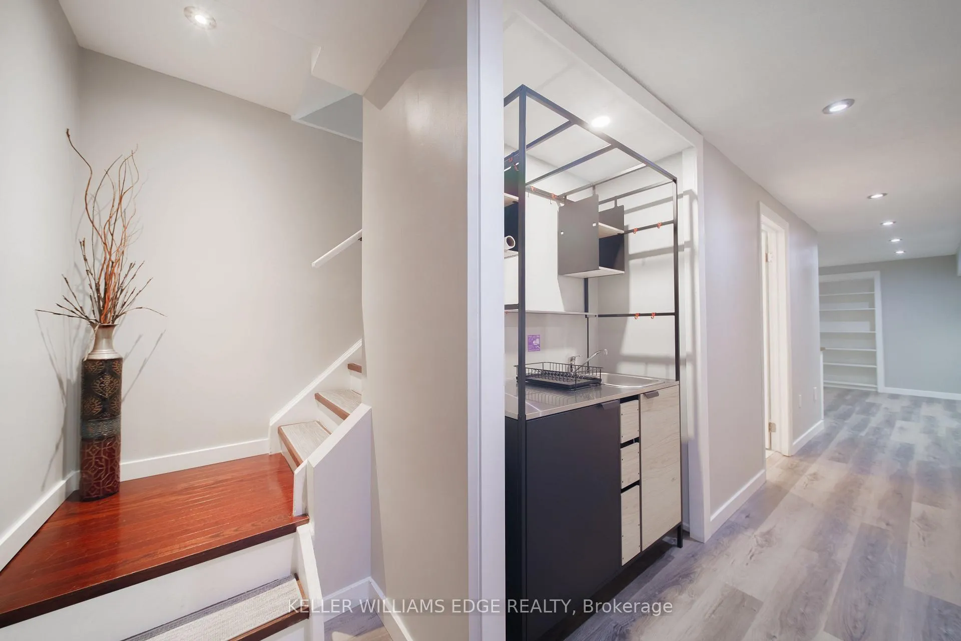 Photo 31 of Unit 17, 31 Book Road, Grimsby, Grimsby East — HOMEH