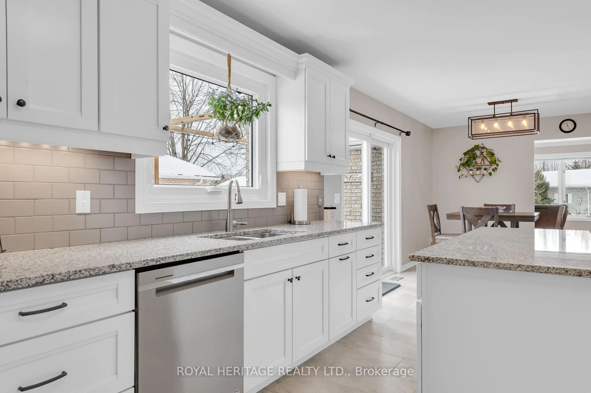 Photo 10 of 92 Parkview Heights, Quinte West, Murray Ward — HOMEH