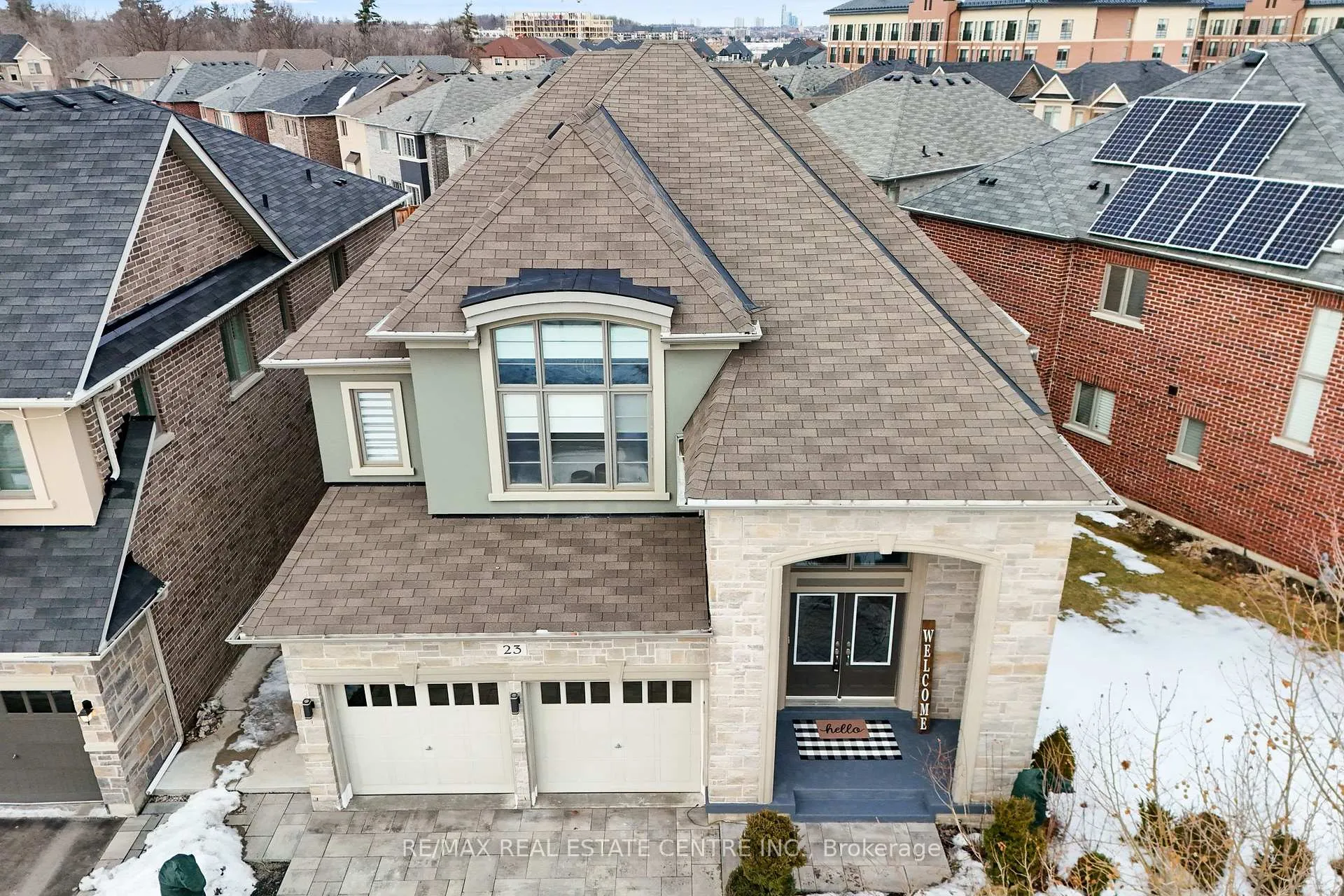 Photo 3 of 23 Prairie Creek Crescent, Brampton, Bram West — HOMEH