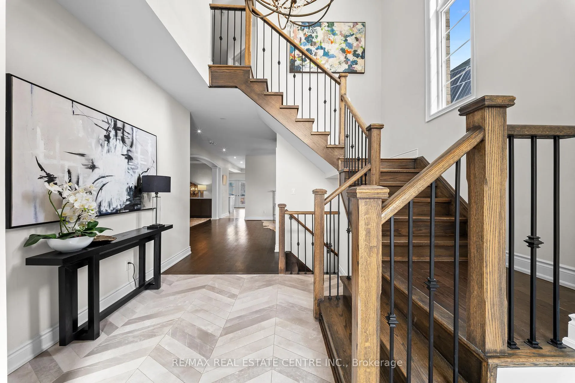 Photo 8 of 23 Prairie Creek Crescent, Brampton, Bram West — HOMEH
