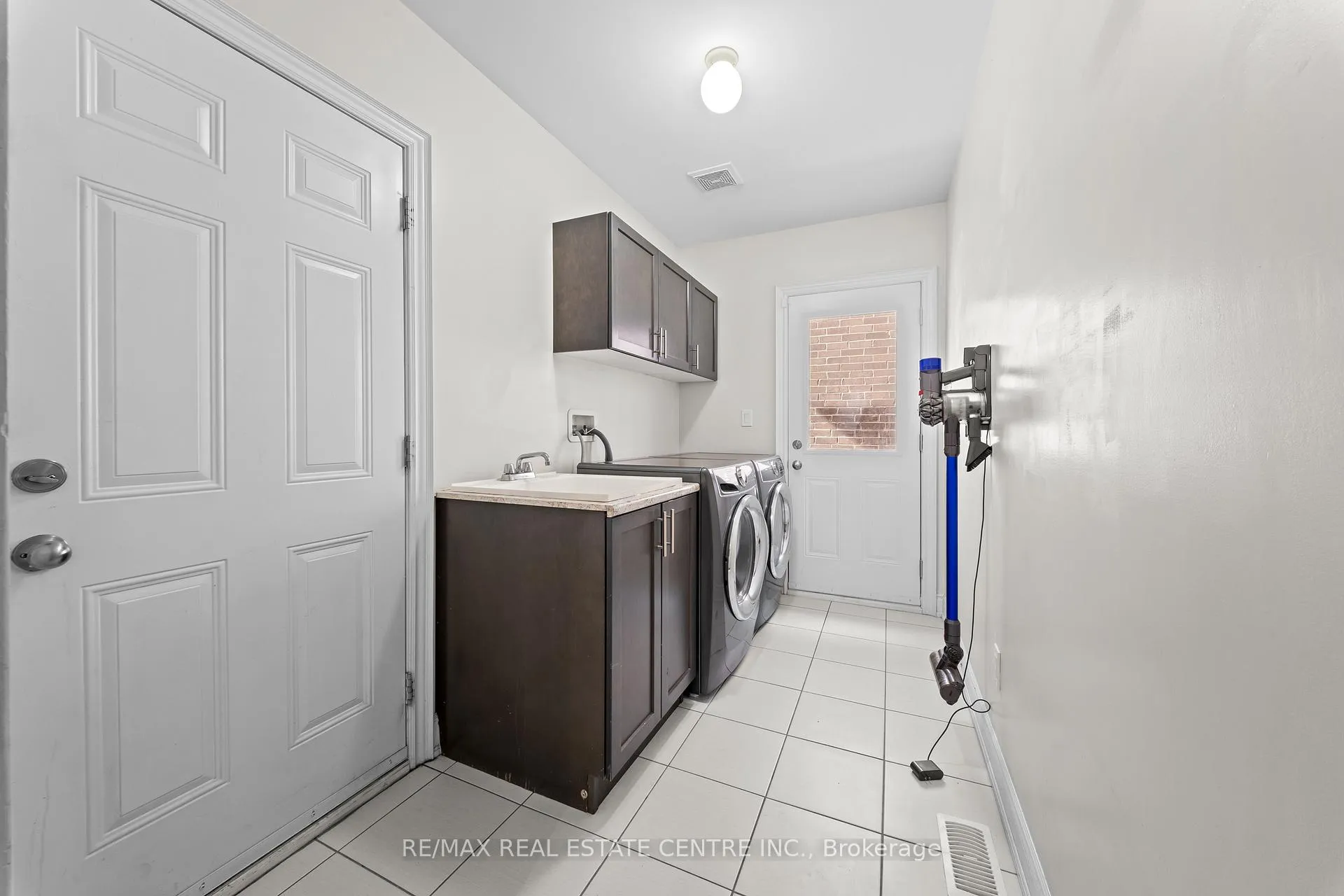 Photo 30 of 23 Prairie Creek Crescent, Brampton, Bram West — HOMEH