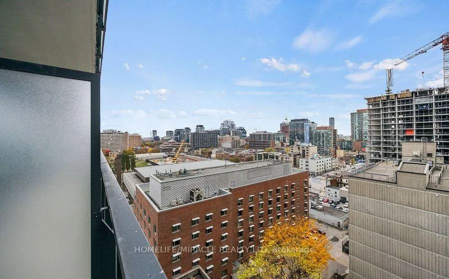 Photo 3 of Unit 1202, 47 Mutual Street, Toronto, Church-Yonge Corridor — HOMEH