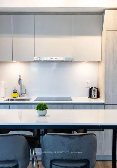 Photo 5 of Unit 1202, 47 Mutual Street, Toronto, Church-Yonge Corridor — HOMEH