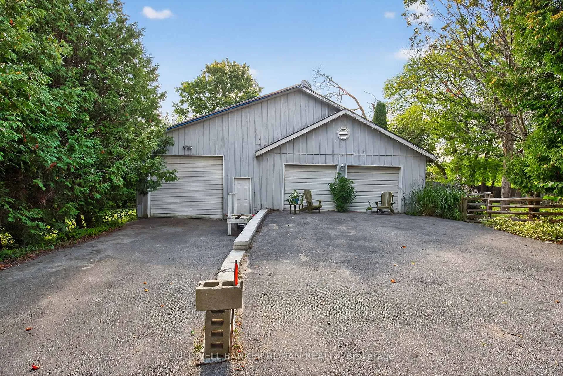 Photo 5 of 1516 17th Side Road, New Tecumseth, Rural New Tecumseth — HOMEH