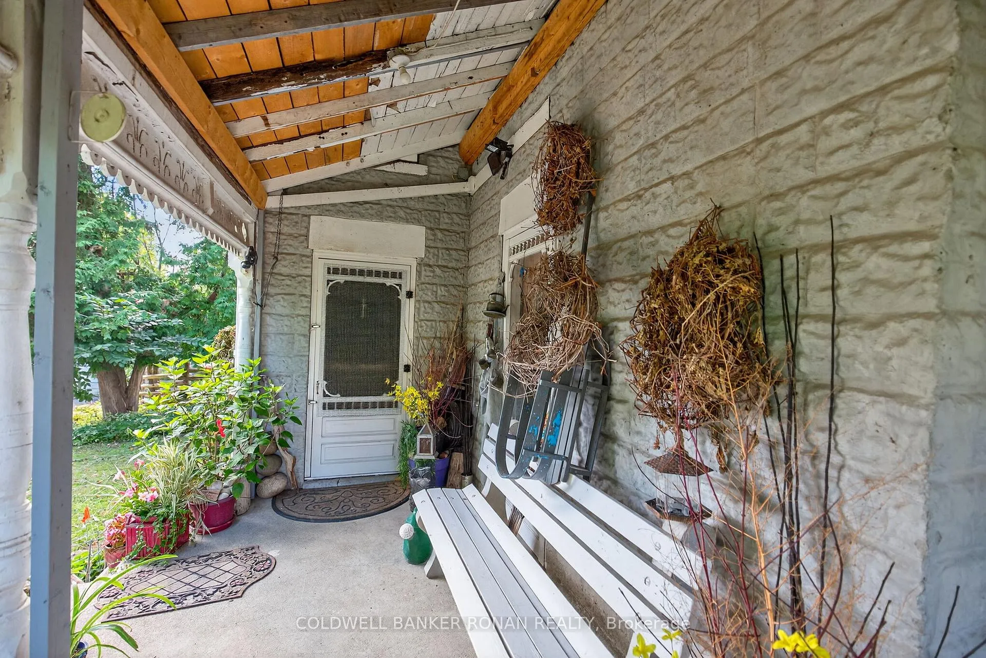 Photo 11 of 1516 17th Side Road, New Tecumseth, Rural New Tecumseth — HOMEH