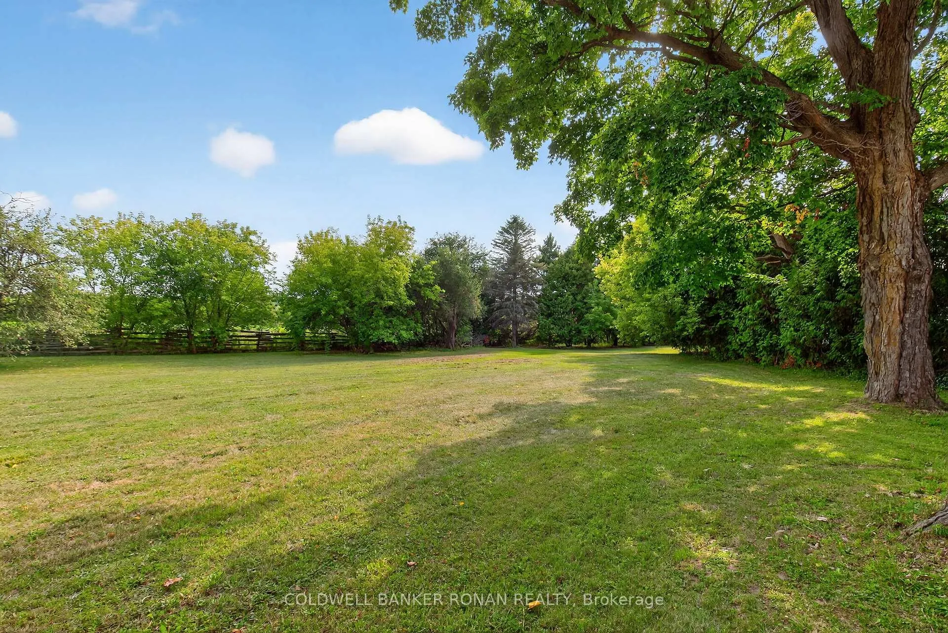 Photo 18 of 1516 17th Side Road, New Tecumseth, Rural New Tecumseth — HOMEH