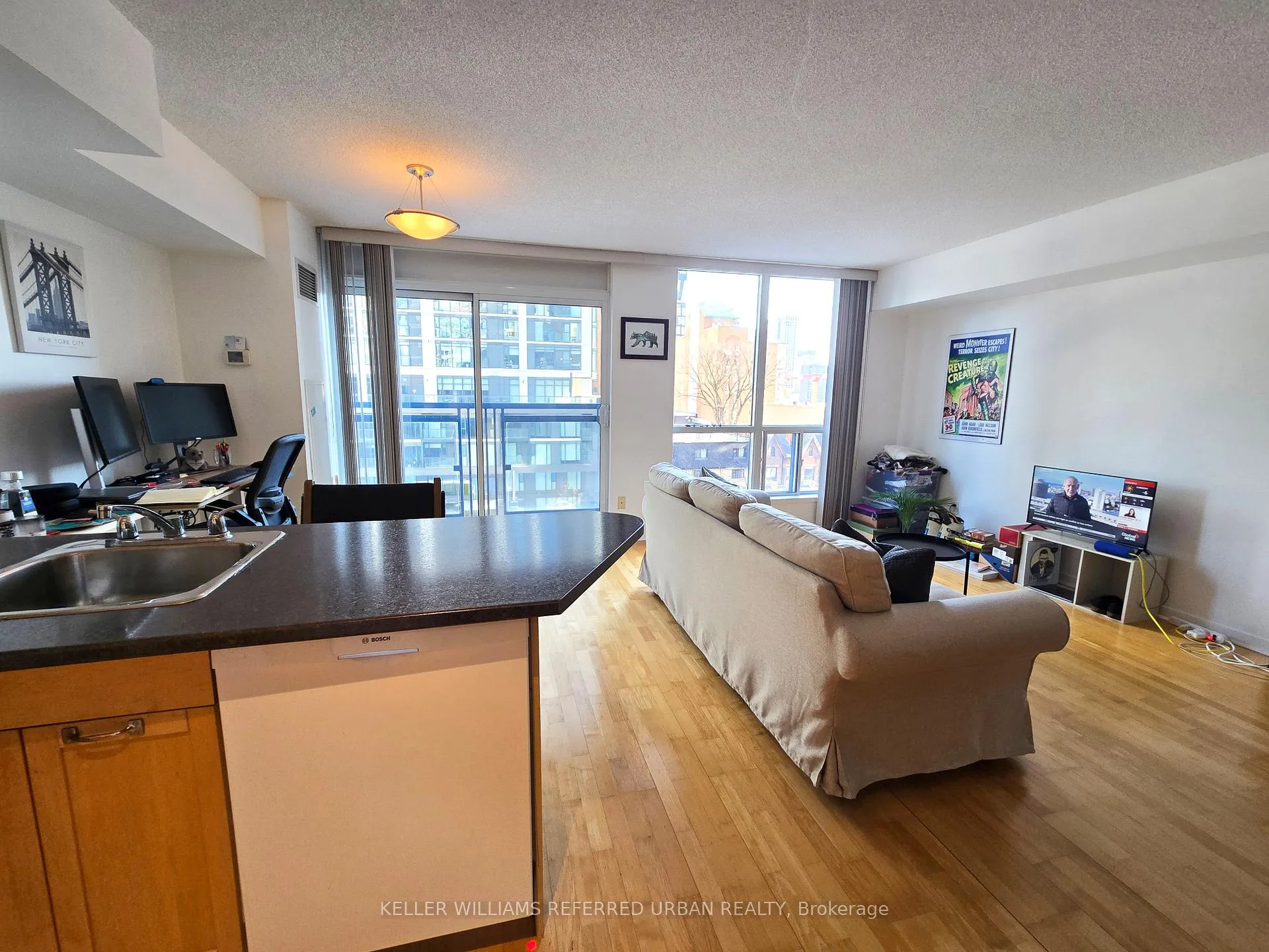 Photo 5 of Unit 609, 75 Dalhousie Street, Toronto, Church-Yonge Corridor — HOMEH
