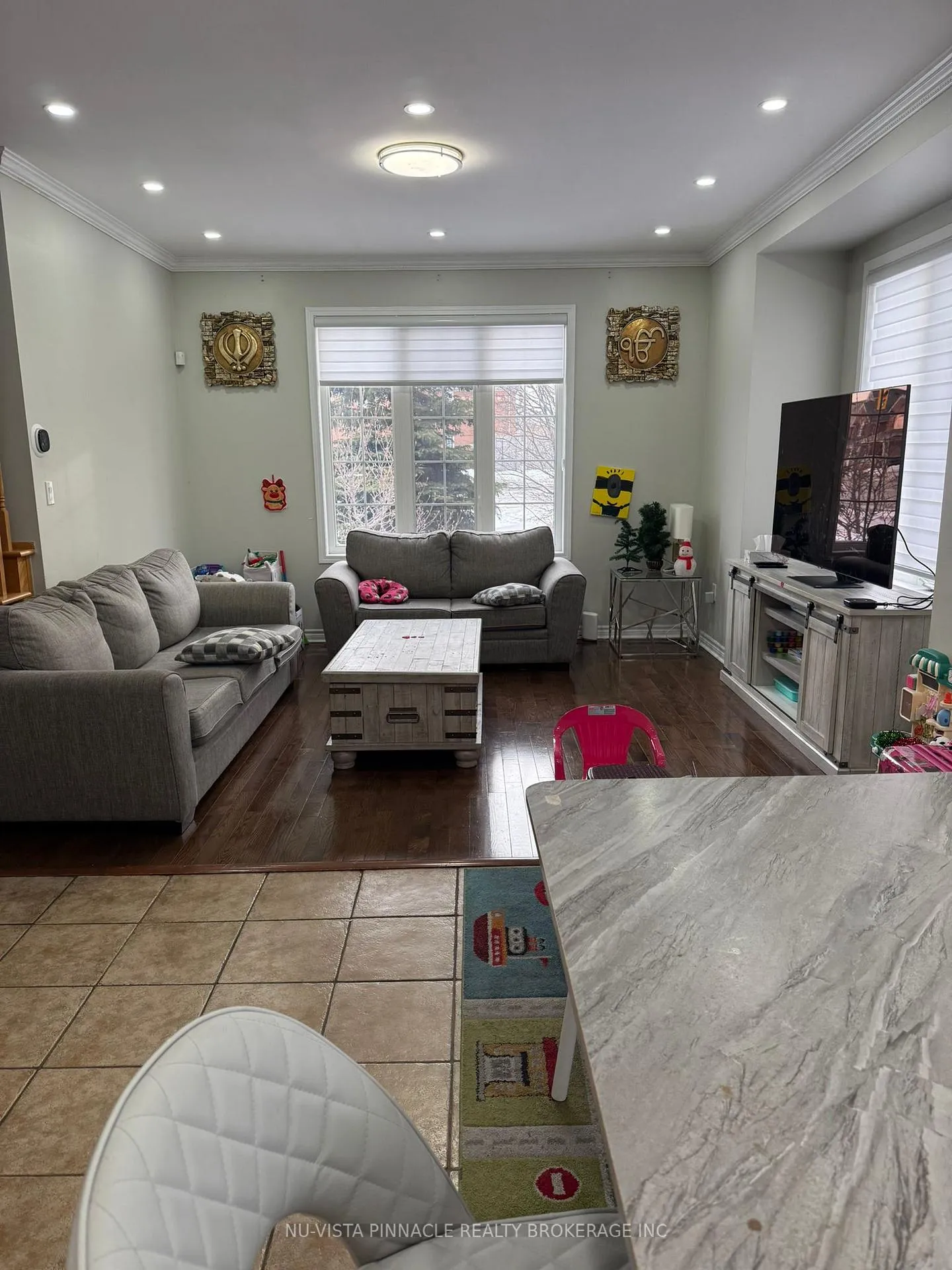 Photo 5 of 205 Valleyway Drive, Brampton, Credit Valley — HOMEH