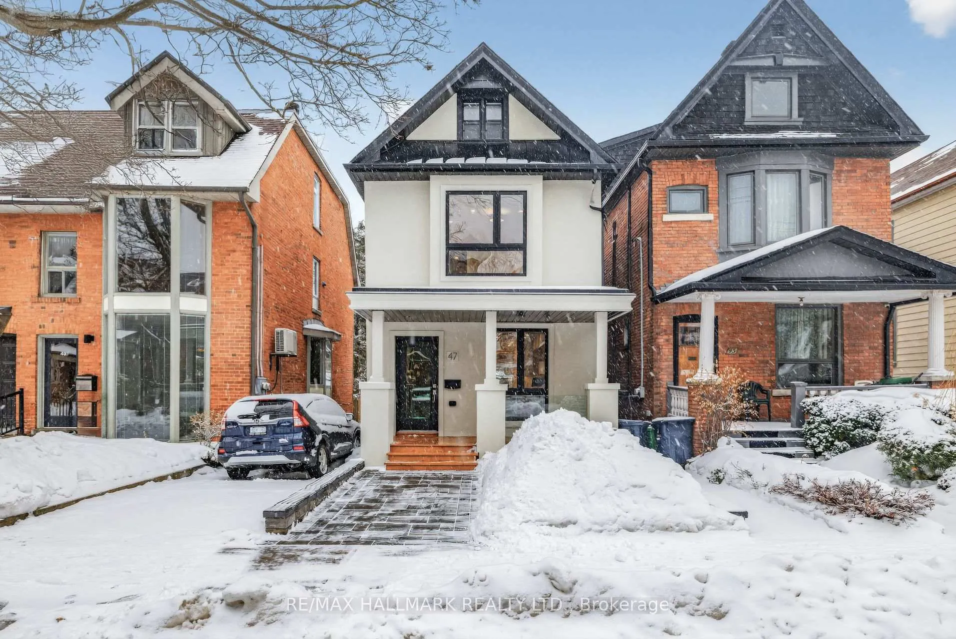 Front of 47 Harcourt Avenue