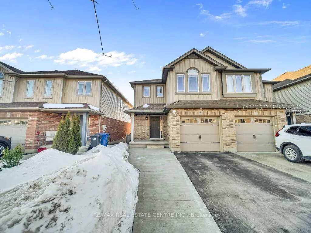 Photo 2 of 181 Summit Ridge Trail, Guelph, Grange Road — HOMEH