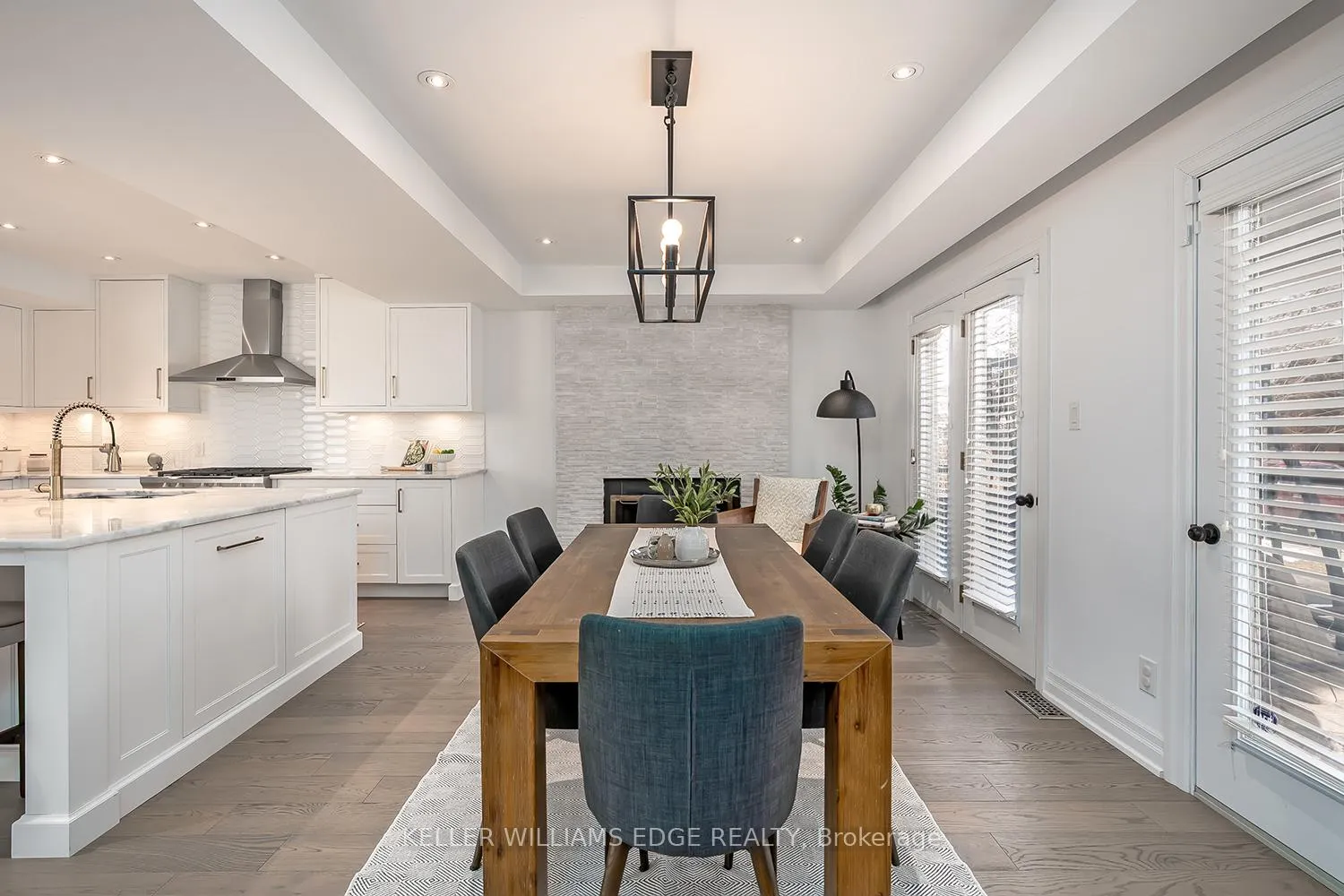 Photo 5 of 500 Burlington Avenue, Burlington, Brant — HOMEH