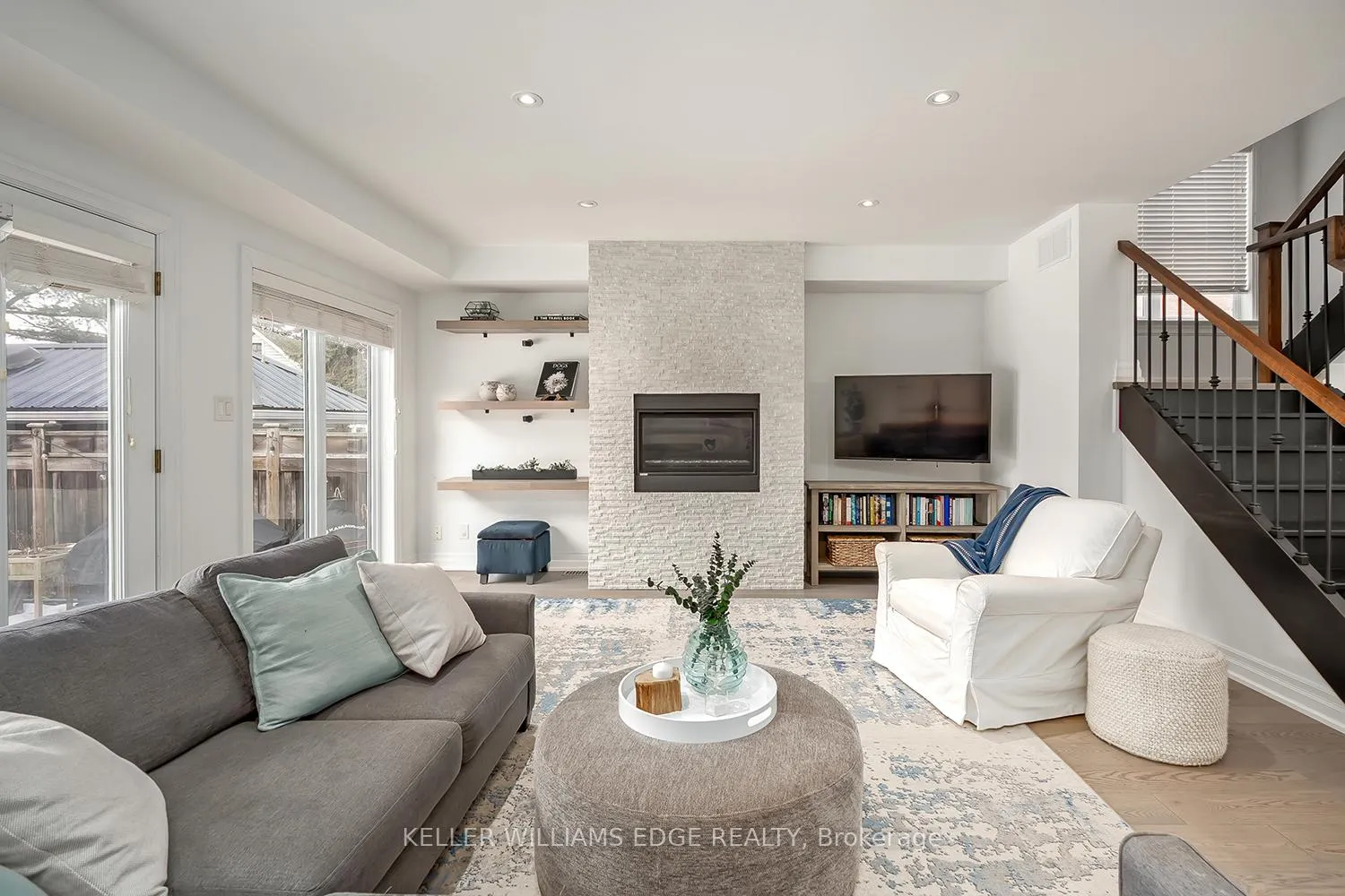 Photo 16 of 500 Burlington Avenue, Burlington, Brant — HOMEH
