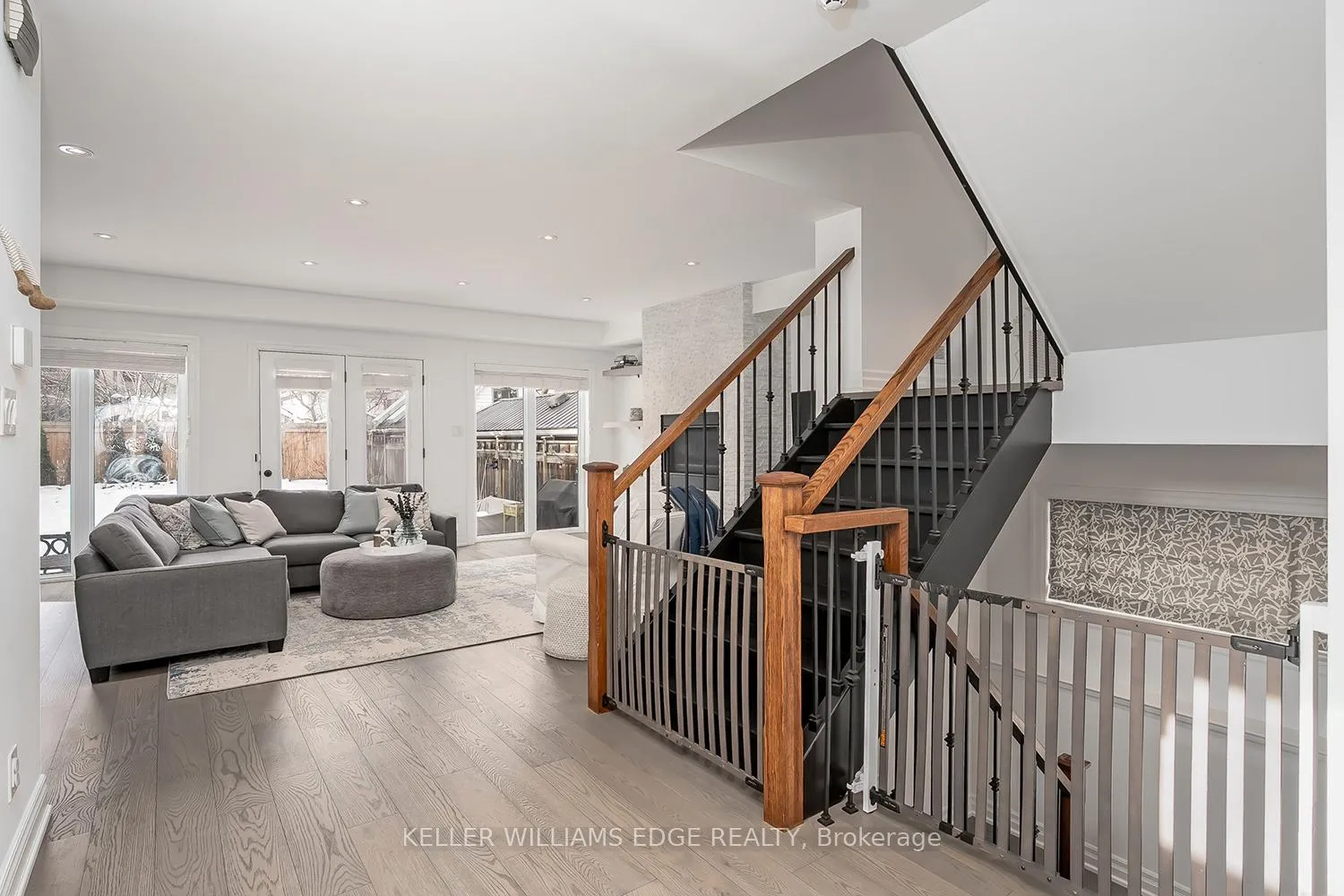 Photo 19 of 500 Burlington Avenue, Burlington, Brant — HOMEH