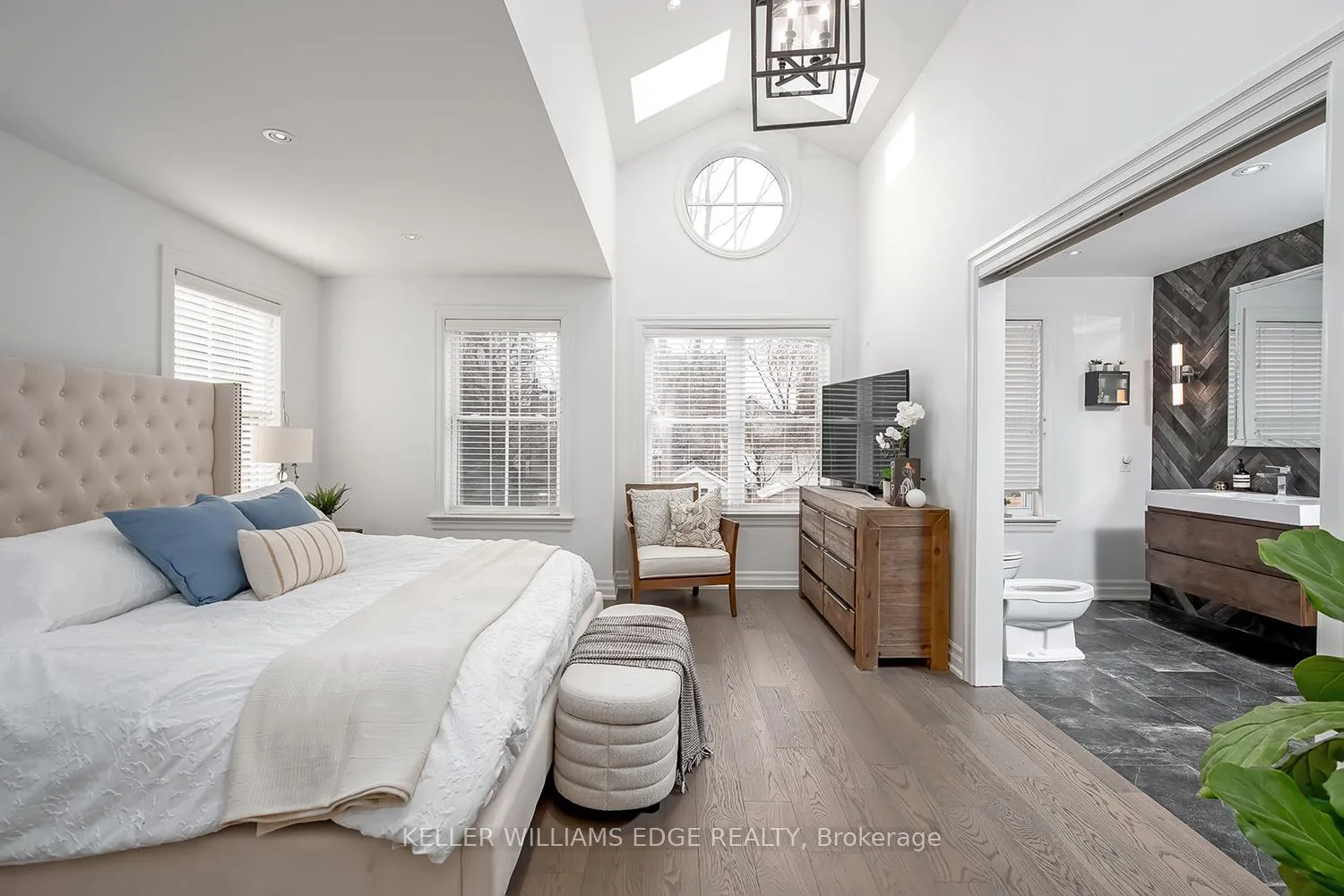 Photo 21 of 500 Burlington Avenue, Burlington, Brant — HOMEH