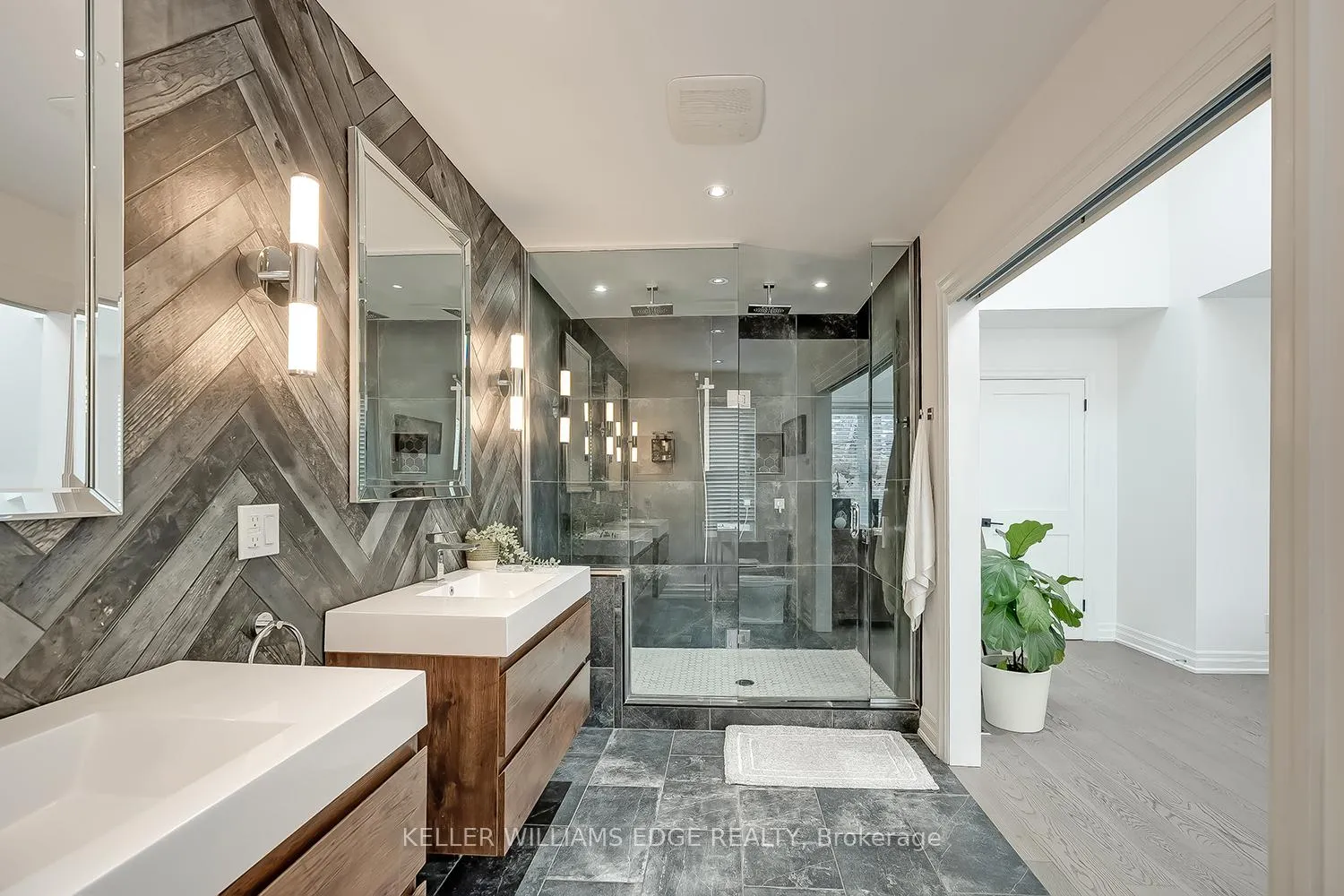 Photo 27 of 500 Burlington Avenue, Burlington, Brant — HOMEH