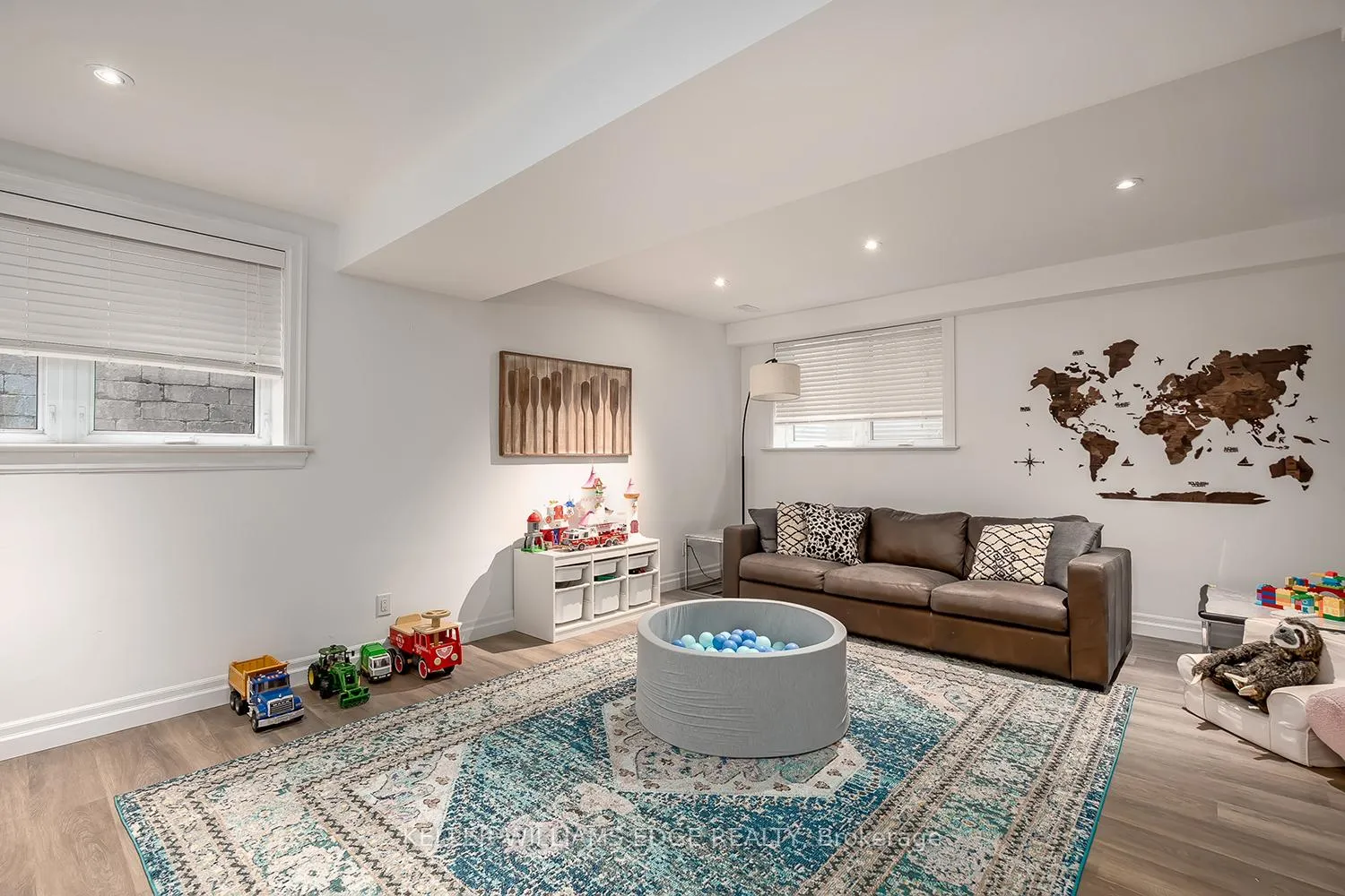 Photo 34 of 500 Burlington Avenue, Burlington, Brant — HOMEH