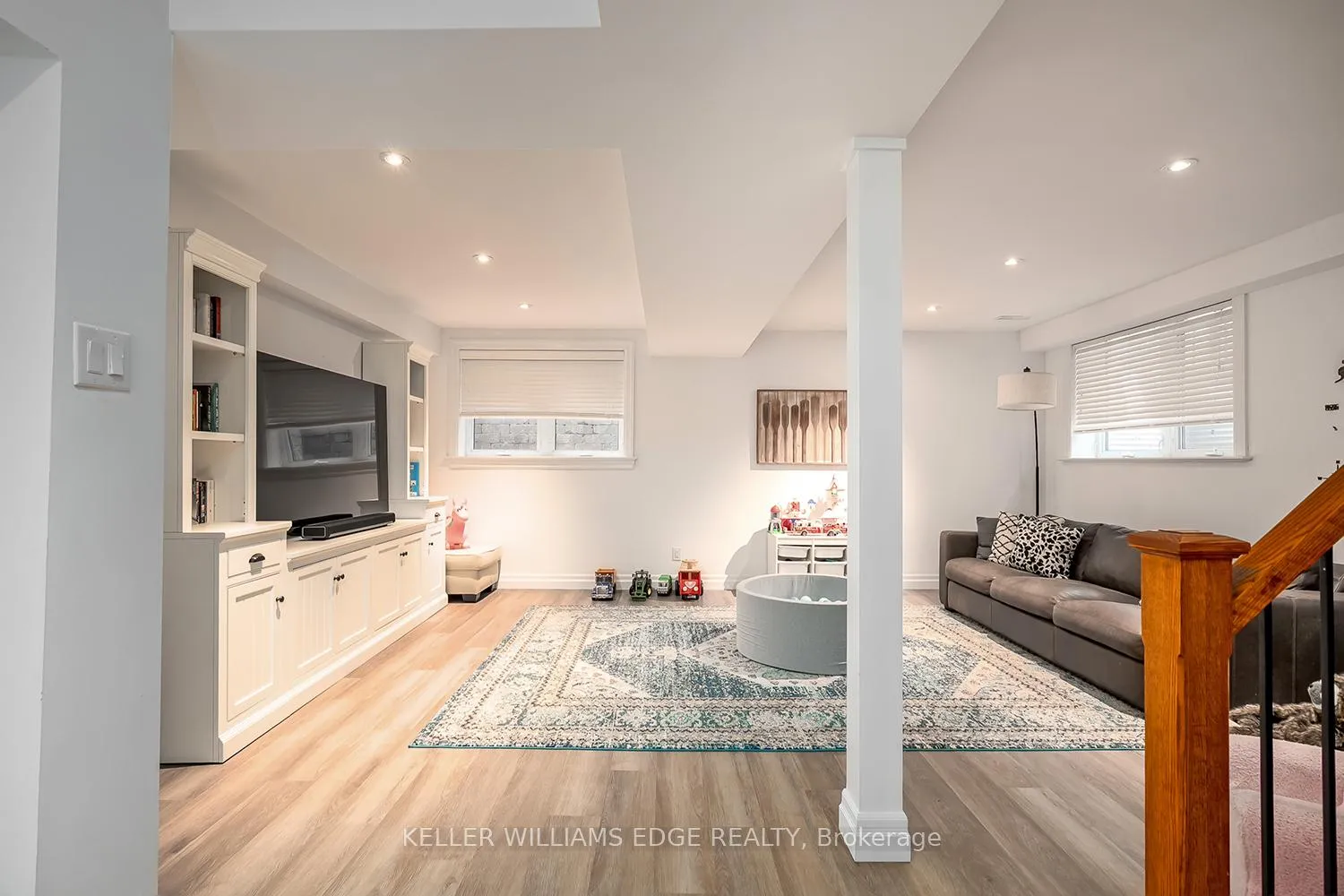 Photo 36 of 500 Burlington Avenue, Burlington, Brant — HOMEH