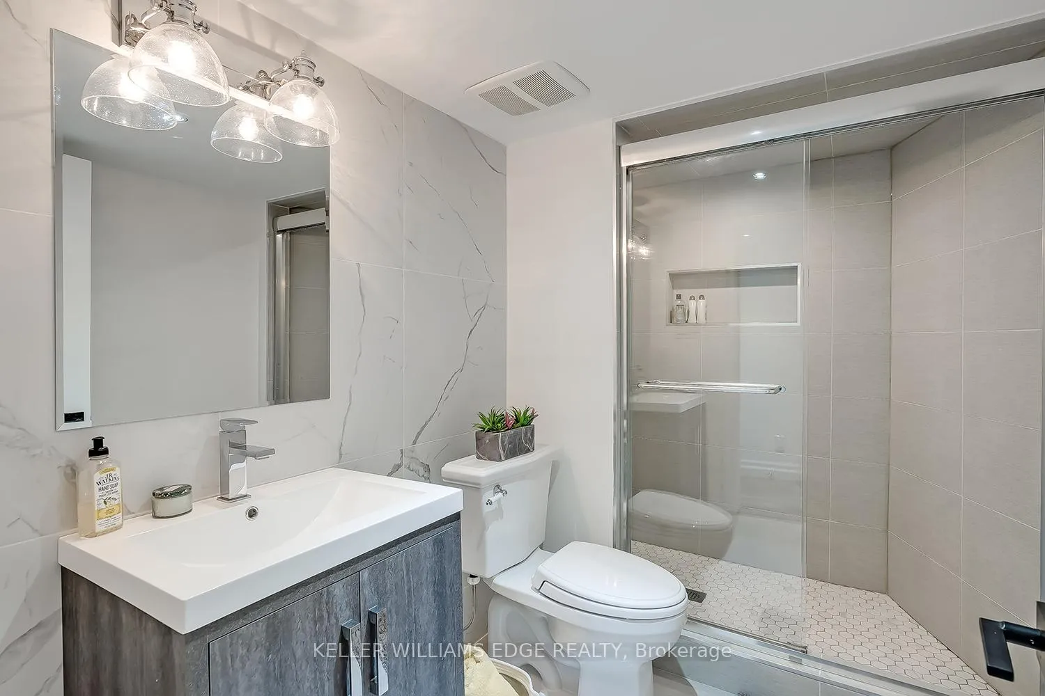 Photo 37 of 500 Burlington Avenue, Burlington, Brant — HOMEH