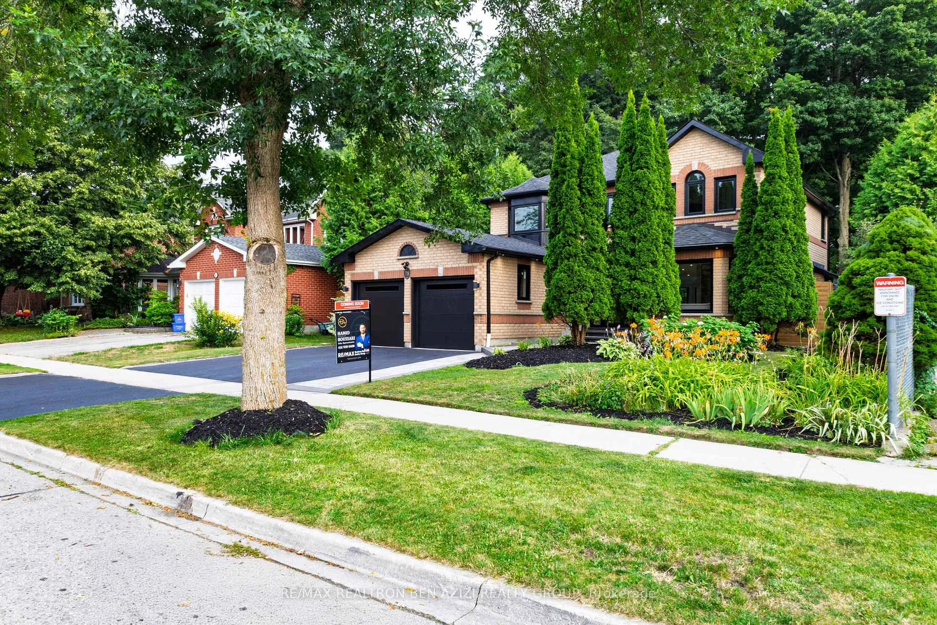 Photo 3 of 78 Charing Crescent, Aurora, Aurora Highlands — HOMEH