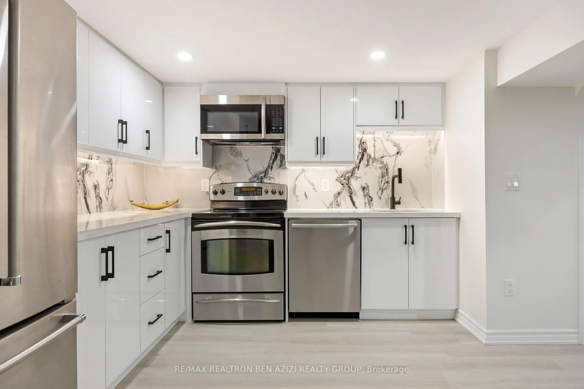 Photo 33 of 78 Charing Crescent, Aurora, Aurora Highlands — HOMEH
