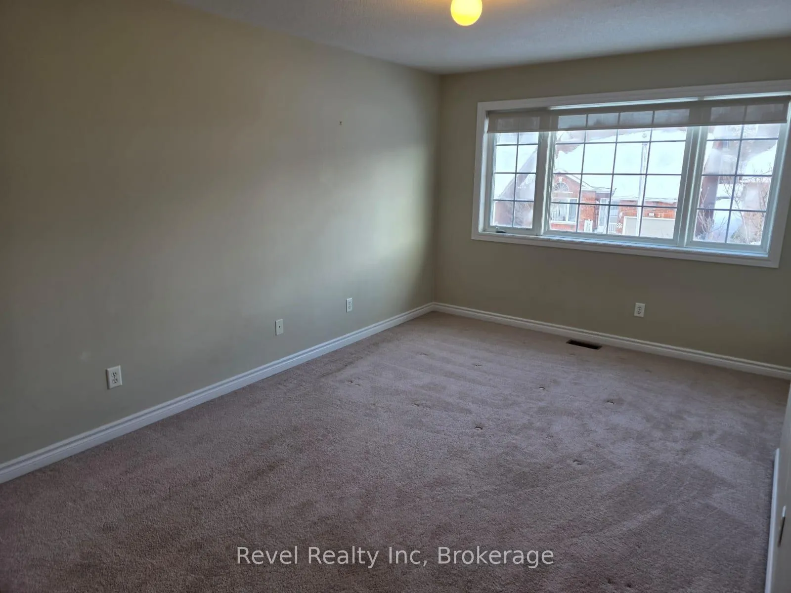 Photo 6 of 1026 Whitney Crescent, Midland — HOMEH