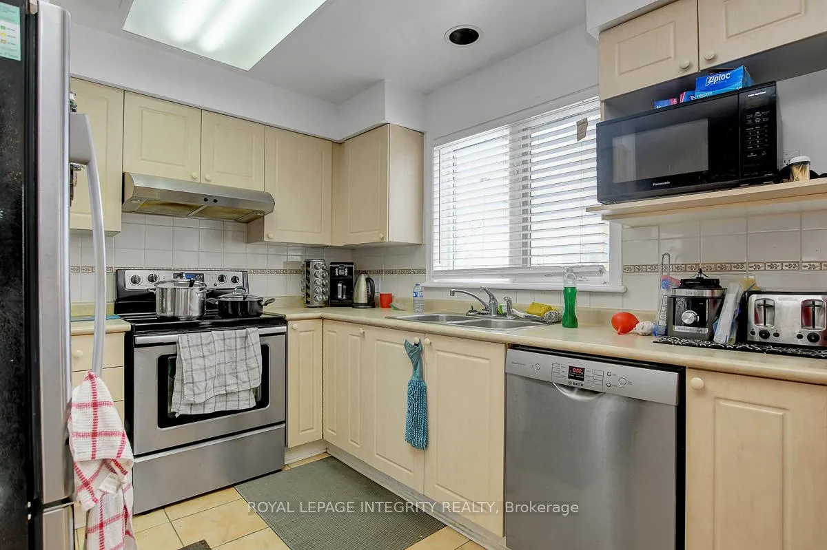 Photo 5 of 4487 Harper Avenue N, Ottawa, Carson Grove — HOMEH