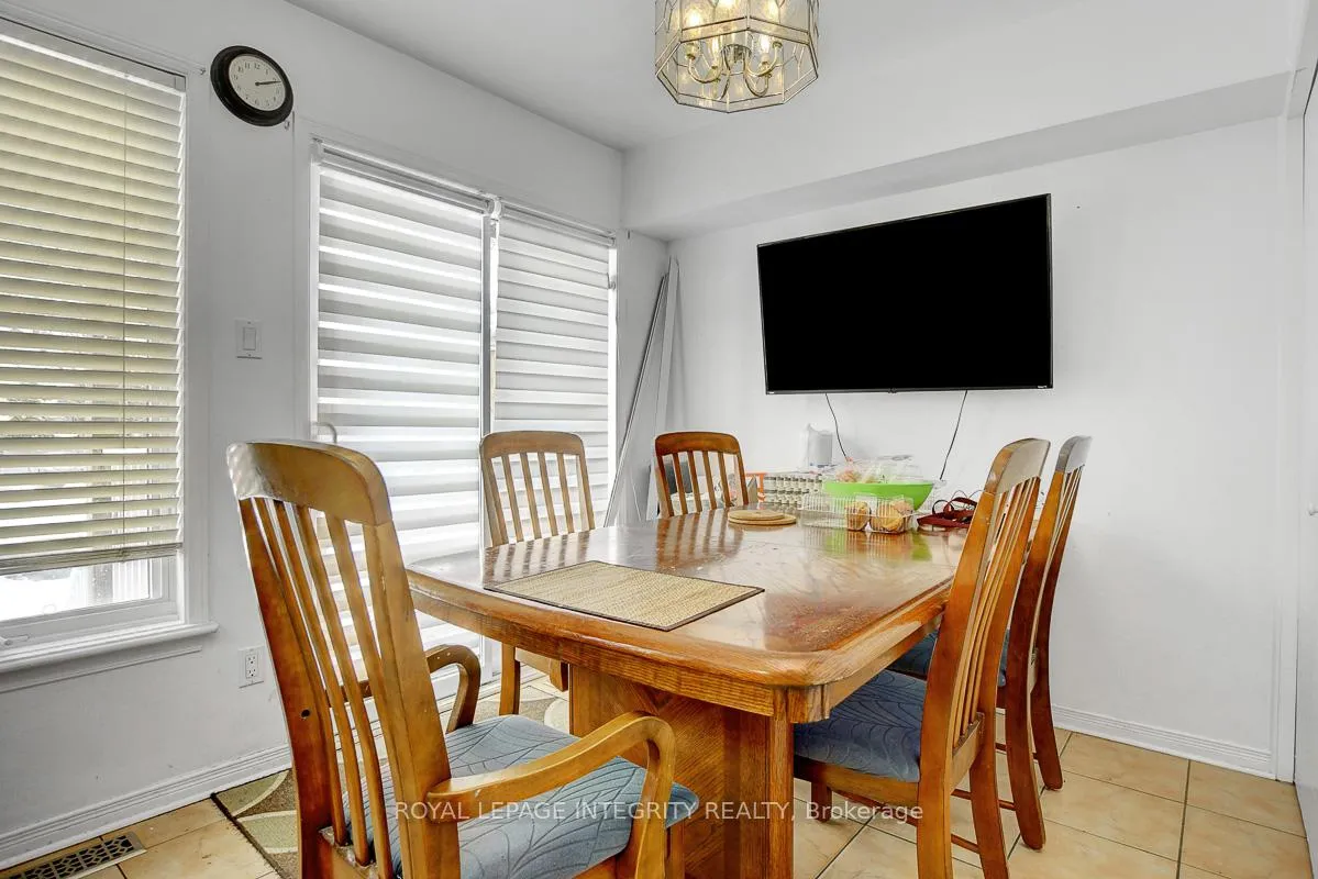 Photo 6 of 4487 Harper Avenue N, Ottawa, Carson Grove — HOMEH