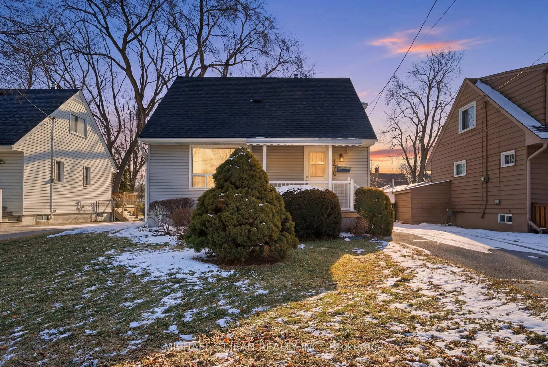 Photo 1 of 176 Adair Avenue N, Hamilton, McQuesten — HOMEH