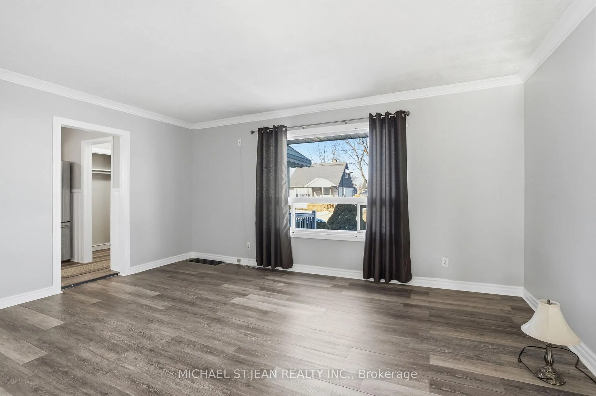 Photo 12 of 176 Adair Avenue N, Hamilton, McQuesten — HOMEH