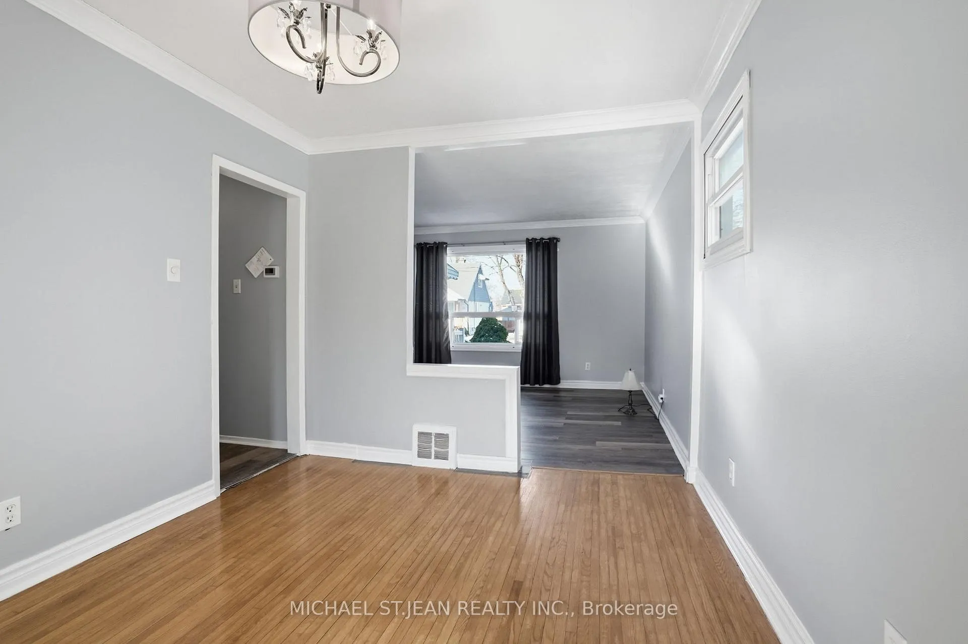 Photo 16 of 176 Adair Avenue N, Hamilton, McQuesten — HOMEH